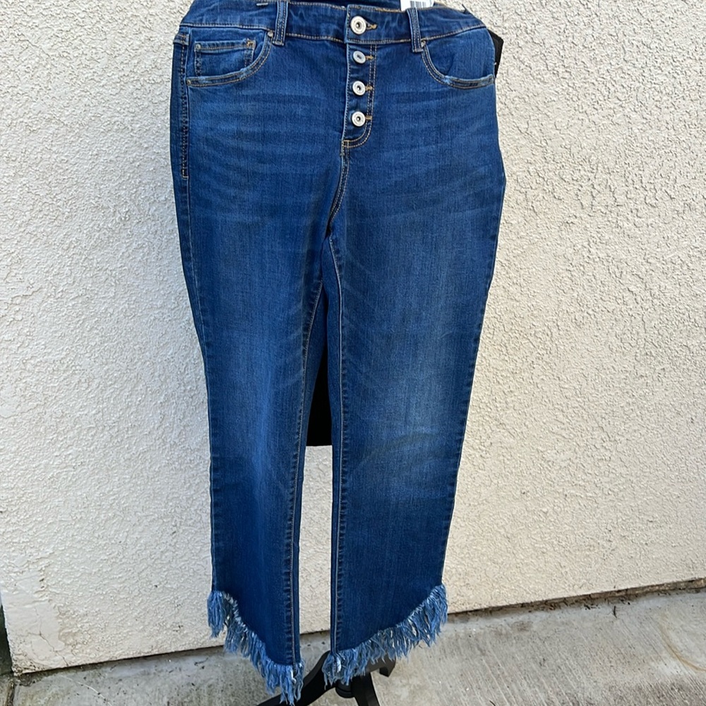 INC Jean